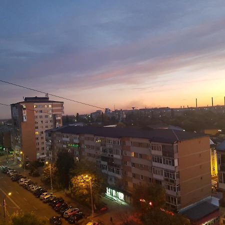 Appartamento Apartament Terra Targoviste Esterno foto